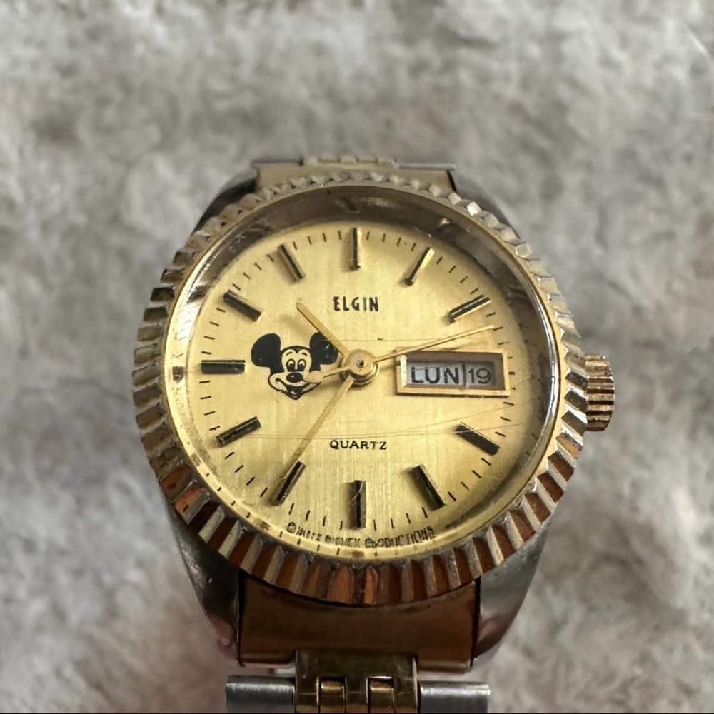 Rare Vintage Bradley Elgin Quartz Mickey Mouse
Watch